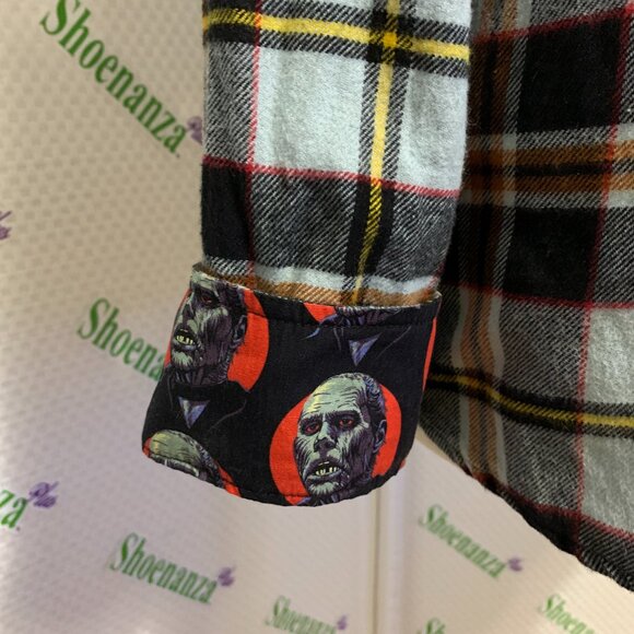 Middle Of Beyond Flannel Shirt Day Of The Dead Zombie MOB Plaid Blue Mens XL - Picture 2 of 10